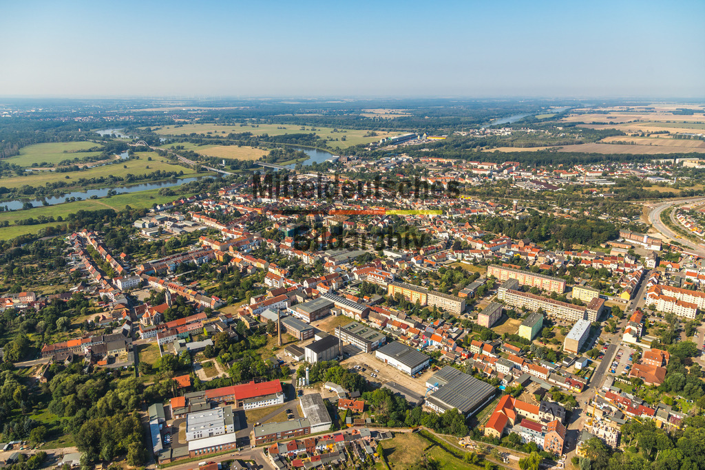 Roßlau-9342 | Die schönsten Luftbilder von Sachen-Anhalt & Mitteldeutschland als Bilddatenbank zur kommerziellen Nutzung. Nutzen Sie unsere Erfahrung seit 2005 in der Luftbildfotografie. - Realisiert mit Pictrs.com