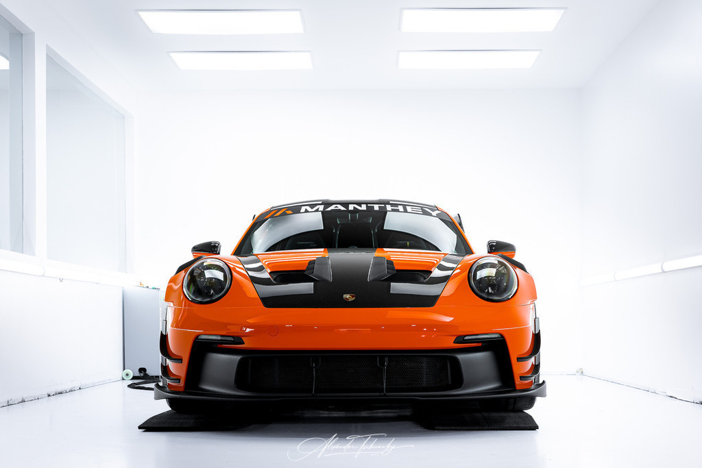 911 GT3 RS Manthey | Entdecken Sie die faszinierende Welt von Alexander Tschuncky Arts: Kreative Fotografie, atemberaubende Automobilkunst und hochwertiger Bilderdruck. Lassen Sie sich inspirieren! - Realisiert mit Pictrs.com