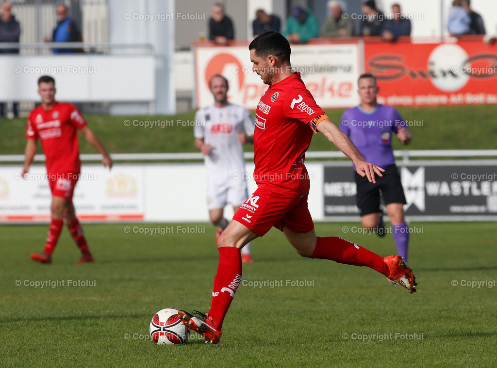 A_LUI_301022_23 | SPORT FUSSBALL LANDESLIGA OST ST.MAGDALENA-DONAU LINZ 30.OKT.2022 IM BILD: MARKUS BOYER (MAGDALENA) UND  FOTO:FOTOLUI