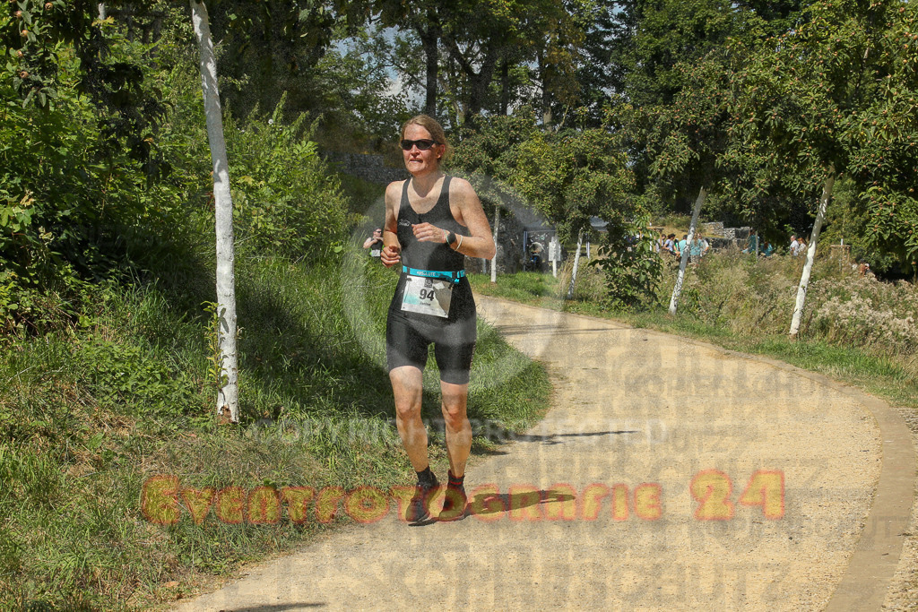 250824_1243_EX1_0330 | Sportfotografie im Rhein-Sieg Kreis, Köln, Bonn, NRW, Rheinland Pfalz, Hessen, etc. Unser Tätigkeitsfeld umfasst den Laufsport vom Volkslauf über den Marathon, Duathlon, Triathon bis zum Ultralauf wie Kölnpfad Ultra oder Schindertrail.