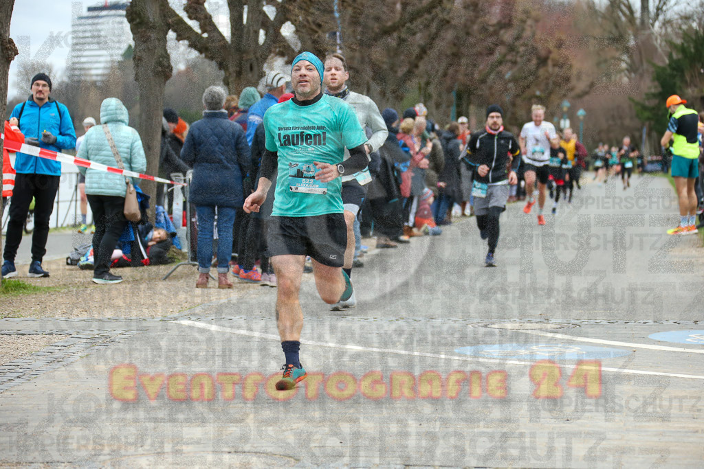 231231_1156_EX1_4602 | Sportfotografie im Rhein-Sieg Kreis, Köln, Bonn, NRW, Rheinland Pfalz, Hessen, etc. Unser Tätigkeitsfeld umfasst den Laufsport vom Volkslauf über den Marathon, Duathlon, Triathon bis zum Ultralauf wie Kölnpfad Ultra oder Schindertrail.