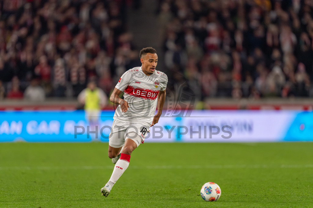 VfB Stuttgart vs. RB Leipzig, Fussball, 1. Bundesliga, 26. Spieltag, 15.03.2026 | Jamie Leweling (VfB Stuttgart, #18),VfB Stuttgart vs. RB Leipzig, Fussball, 1. Bundesliga, 26. Spieltag, 15.03.2026Foto: photosbyphips/Philip Ziegler