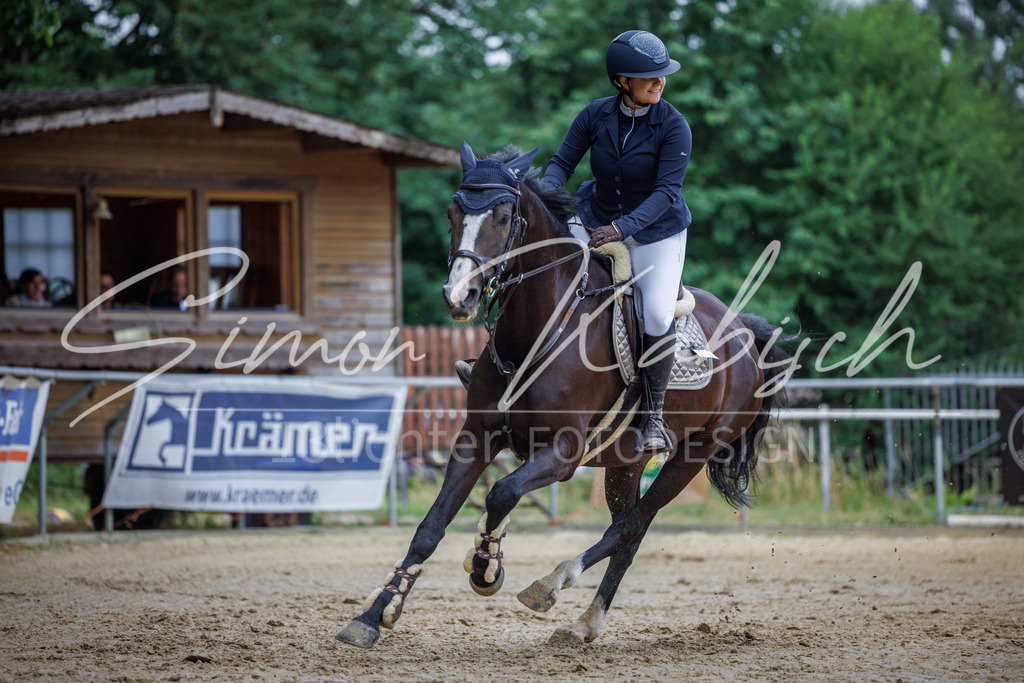 20260705-_3LI3761 | Tierfotografie Pferde, Hunde, Katzen, Haustiere.
Turnierfotografie Reitturniere, Reiten, Springreiten, Dressur in Hanau, dem Main-Kinzig-Kreis und dem Rhein-Main- Gebiet um Frankfurt