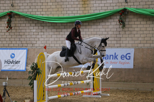 IMG_0720 | Turnierfotos kaufen im Webshop von Daniel Kuhl Photography – entdecke professionelle Reitsportfotos aus Turnieren & Events. Hochwertige Turnierbilder online bestellen & sichern. Jetzt Fotos von Reitsportturnieren kaufen!