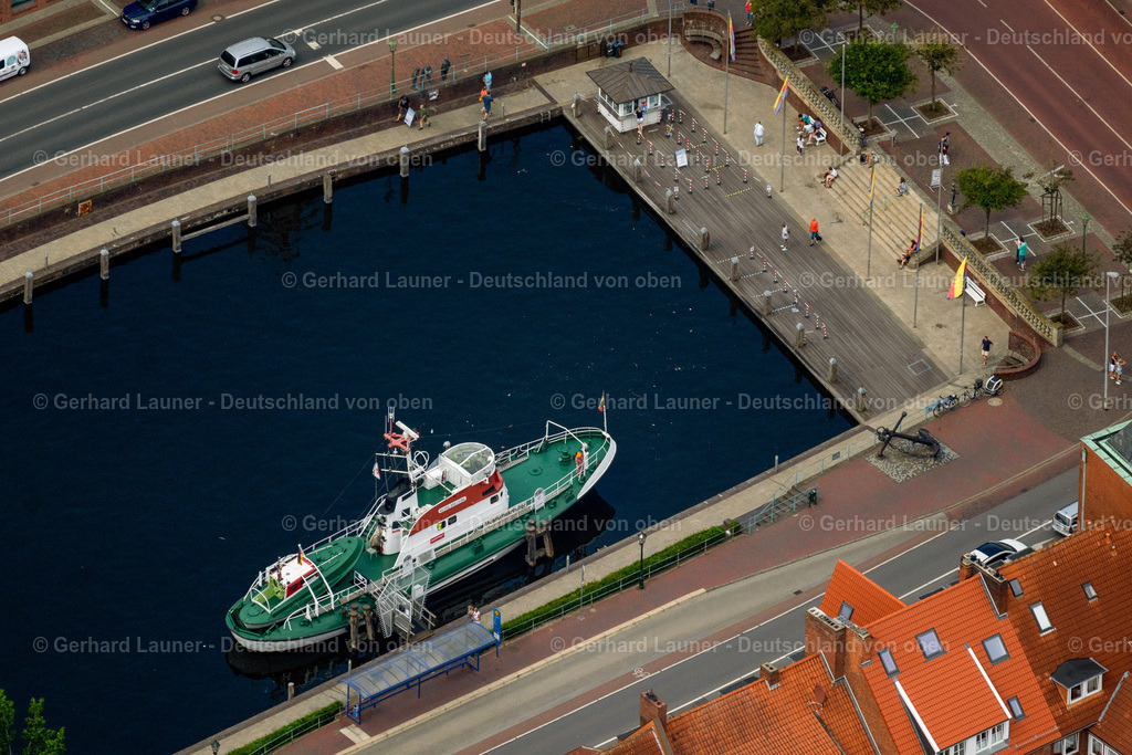 4038497 | EMDEN 09.08.2020 Museum- und Ausstellungs- Schiff des Seenot-Rettungskreuzers " Georg Breusing " an der Ratsdelft in Emden im Bundesland Niedersachsen, Deutschland. Weiterführende Informationen bei: Förderkreis Rettungskreuzer "Georg Breusing" e.V.. // Museum and exhibition ship of the sea rescue cruiser " Georg Breusing " on the Ratsdelft in Emden in the state Lower Saxony, Germany. Further information at: Foerderkreis Rettungskreuzer "Georg Breusing" e.V.. Foto: Gerhard Launer
