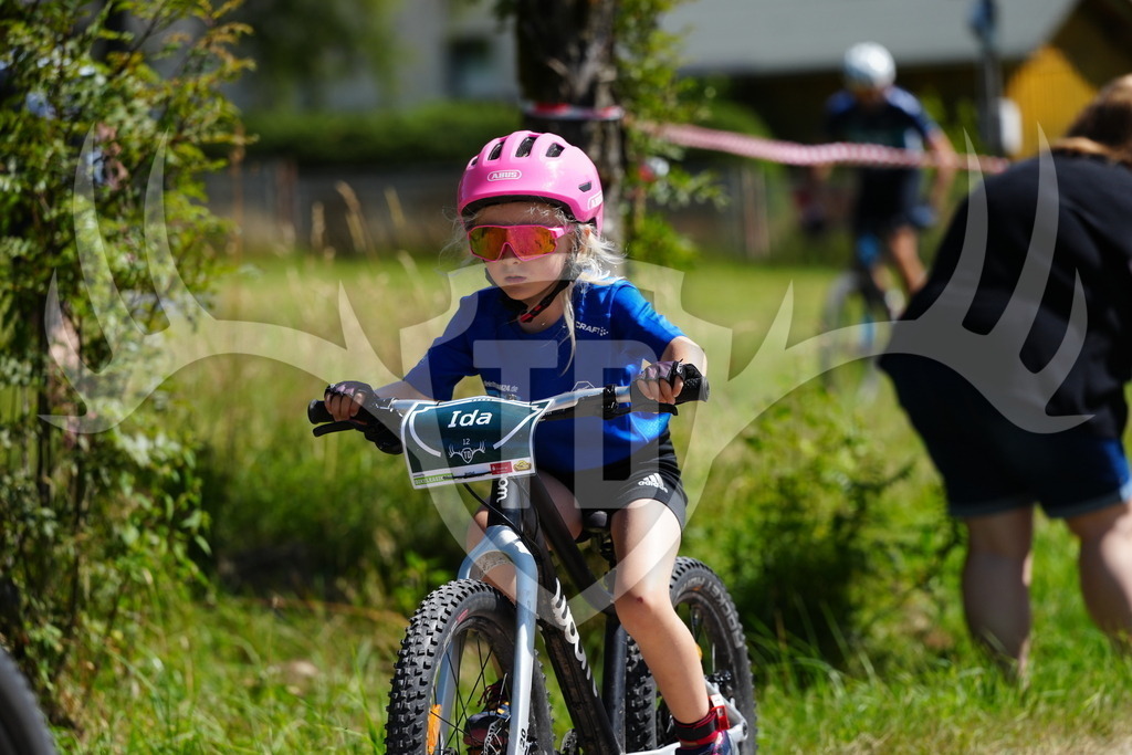 FC101298 | Fotogalerie der Treibjagd im Dunkelwald - Dein MTB Etappenrennen im Erzgebirge - Realisiert mit Pictrs.com