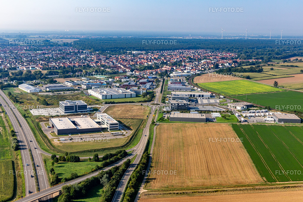 Industriegebiet Nord | Luftbild: Industriegebiet Nord in Rülzheim im Bundesland Rheinland-Pfalz in Deutschland. Foto: IMG_117265.jpg vom 25.08.2019 durch Werner Riehm/FLY-FOTO.de - Realisiert mit Pictrs.com