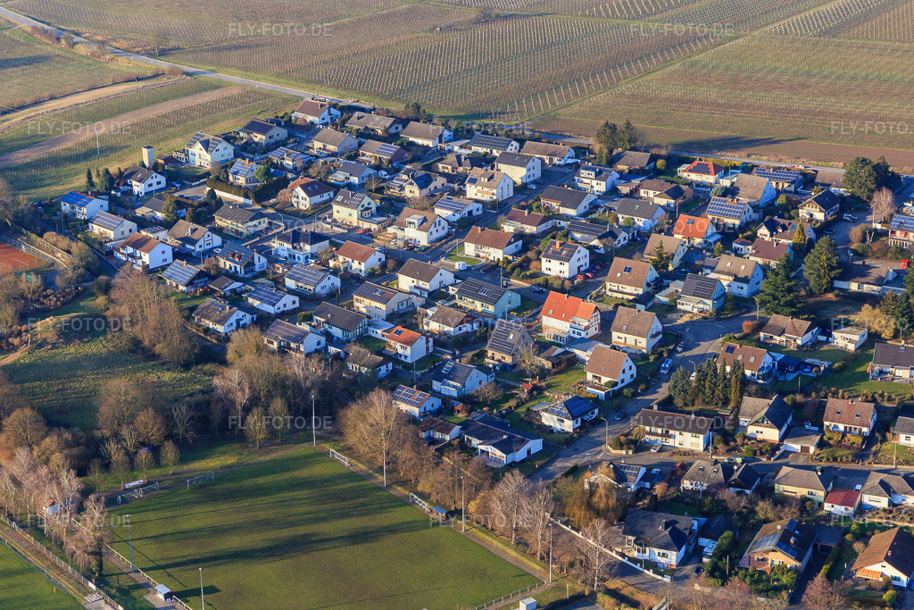 Sportplatzstr | Luftbild: Sportplatzstr in Insheim im Bundesland Rheinland-Pfalz in Deutschland. Foto: IMG_145346.jpg vom 02.02.2025 durch ©2025 Werner Riehm fly-foto.de/copyright - Realisiert mit Pictrs.com