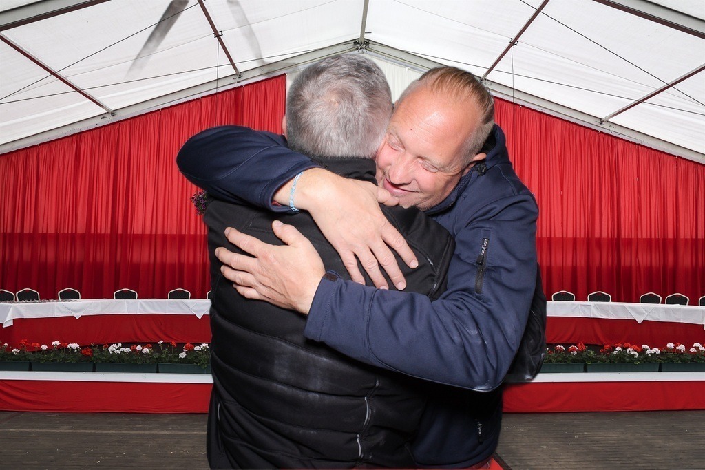 top-top.de 240928-181 | Foto, Video, Fotografie, Videografie, Fotobox, DJ, Discjockey, Musik, Musikbox, Veranstaltung, Photobooth, Amazon, Ebay, Buchtipp, Bestseller, Autor, Verlag, Buch, Wesel, Hamminkeln, NRW, Dinslaken, Rees, Drohne, Hochzeit, Party, Fotobox, Wesel, Fotograf