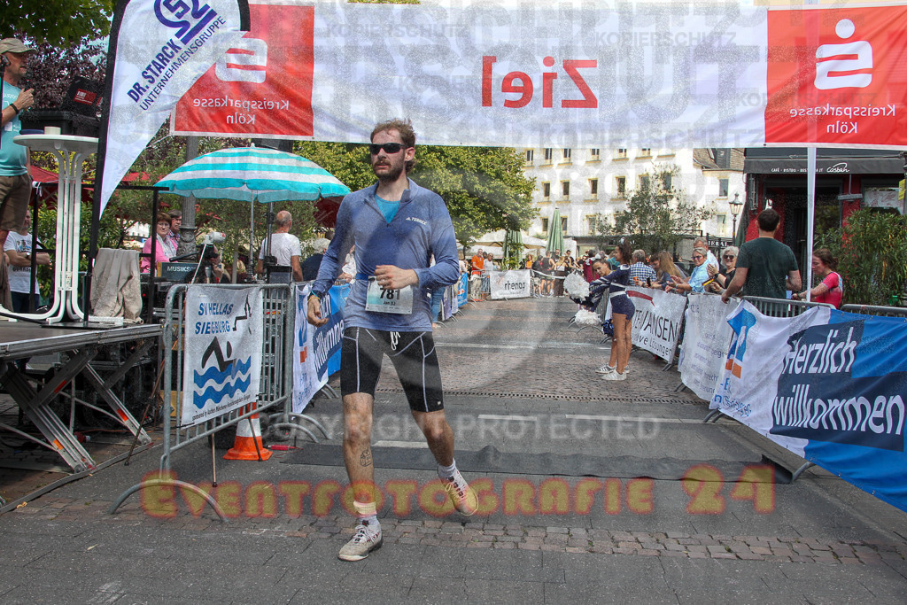 250824_1503_EV4_2596 | Sportfotografie im Rhein-Sieg Kreis, Köln, Bonn, NRW, Rheinland Pfalz, Hessen, etc. Unser Tätigkeitsfeld umfasst den Laufsport vom Volkslauf über den Marathon, Duathlon, Triathon bis zum Ultralauf wie Kölnpfad Ultra oder Schindertrail.