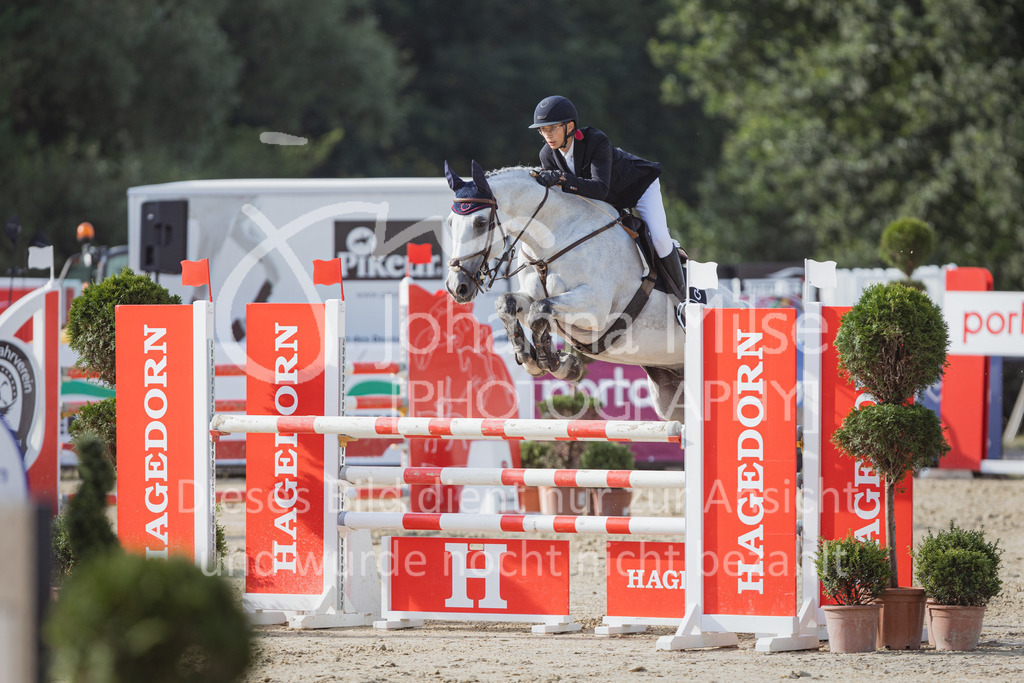 220728_BHO_ST_M1-Spr_1-650 | Deine schönsten Turniermomente als professionelle Fotos! Entdecke hochwertige Pferdesport-Fotografie im Online-Shop. Jetzt Fotos finden & bestellen!