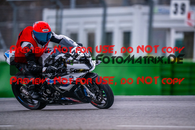 MaZZes_Fotomatrix_20240317_6007705_6676 | Fotograf Mathias Schmid
Sportfotograf,
Eventfotograf,
Hochzeitsfotograf,
Portraitfotograf