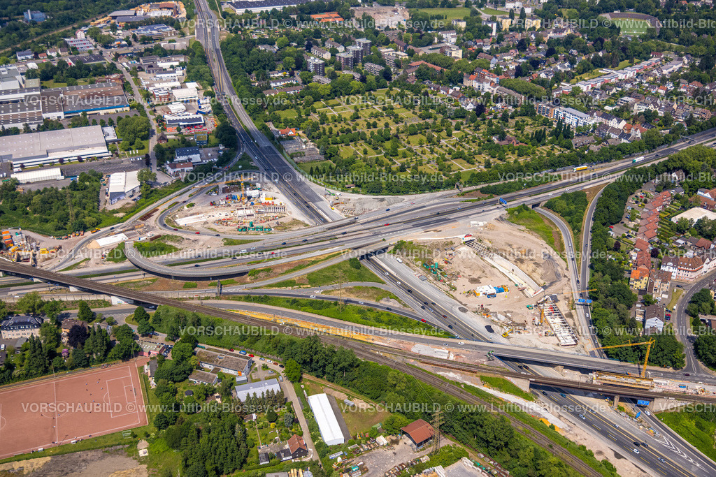 Herne220503297 | Luftbild, Großbaustelle Kreuz Herne der Autobahn A42 und Autobahn A43, mit Bau des Baukau-Tunnels, Baukau, Herne, Ruhrgebiet, Nordrhein-Westfalen, Deutschland