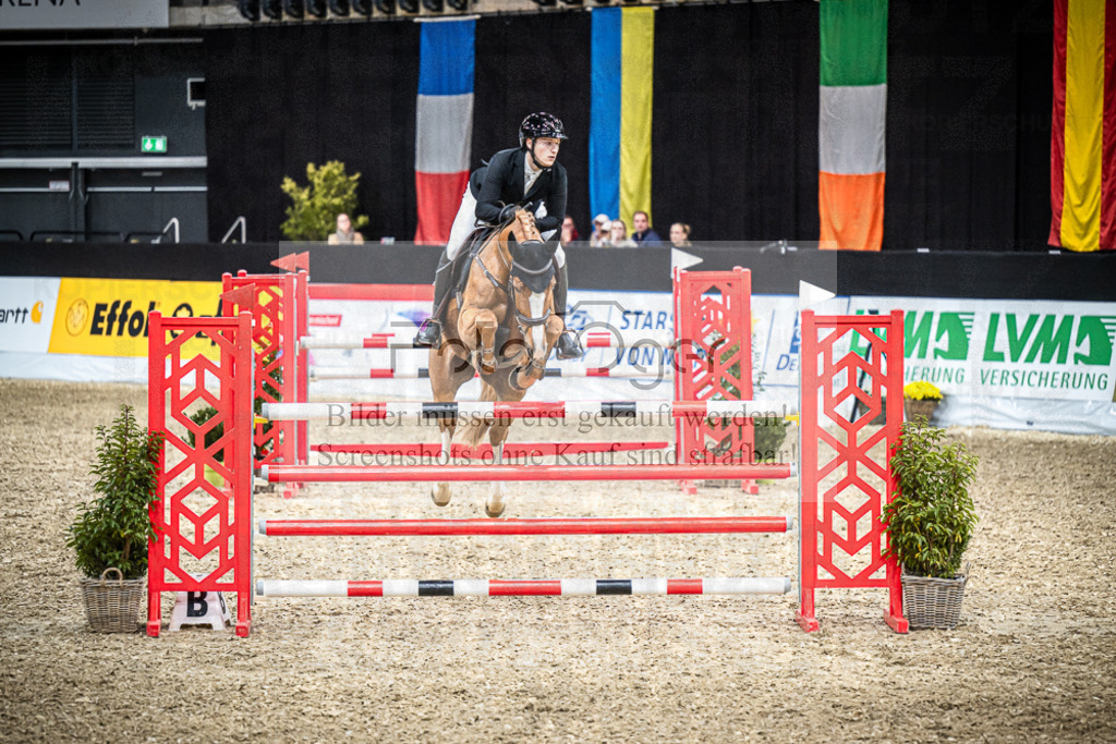 DOS_2212 | Entdecke hochwertige Reitturnierfotos von Foto Oger. Professionell, emotional und authentisch – jetzt Lieblingsmomente im Shop bestellen.Deutschlandweite Turnierfotografie. - Realisiert mit Pictrs.com