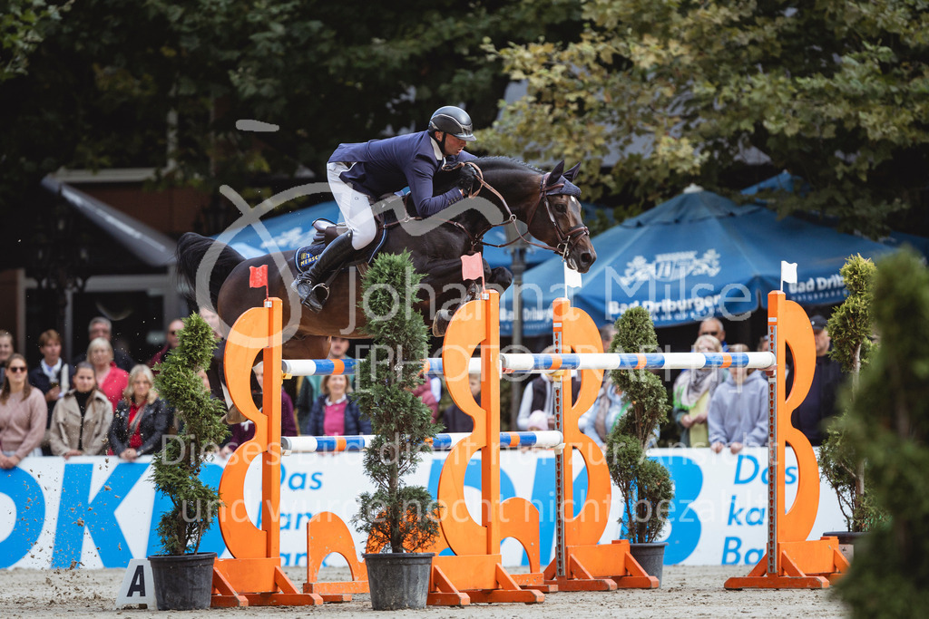 240915_OWLCh_GP-855 | Deine schönsten Turniermomente als professionelle Fotos! Entdecke hochwertige Pferdesport-Fotografie im Online-Shop. Jetzt Fotos finden & bestellen!