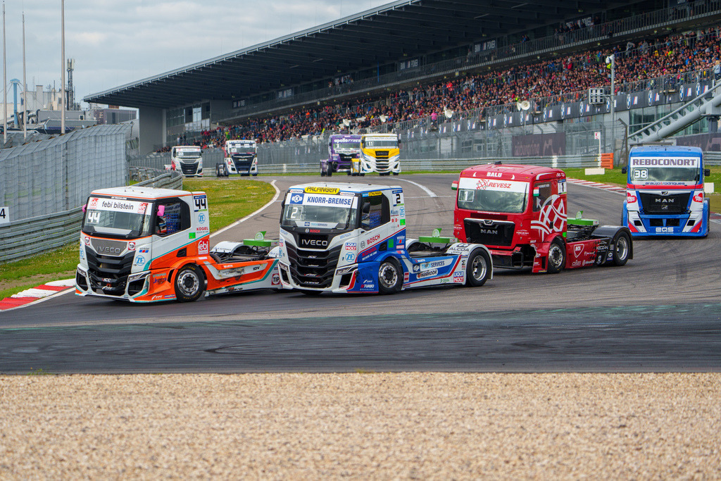 A7407093 | 13.07.2024 Goodyear FIA European Truck Racing Championship (ETRC) NürburgringBild: #44 Steffi Halm (DE) im Kampf um die ersten vier Plätze mit  #38 JOSÉ EDUARDO RODRIGUES (Portugal), #1 Norbert Kiss (DE) und #2 Jochen Hahn (DE) - Realisiert mit Pictrs.com