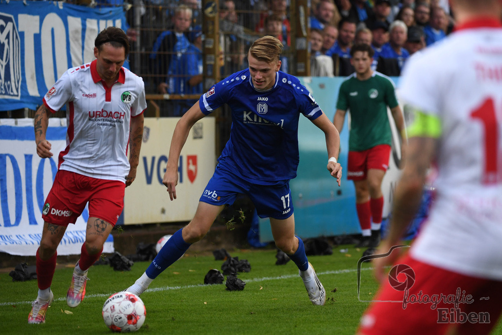 SV Meppen-VfB Lübeck | Herren Regionalliga Nord; SV Meppen (blau)-VfB Lübeck (weiß) am 01.08.2025 in Meppen (Hänsch-Arena), Photo: Philip Eiben 2025 - Realisiert mit Pictrs.com