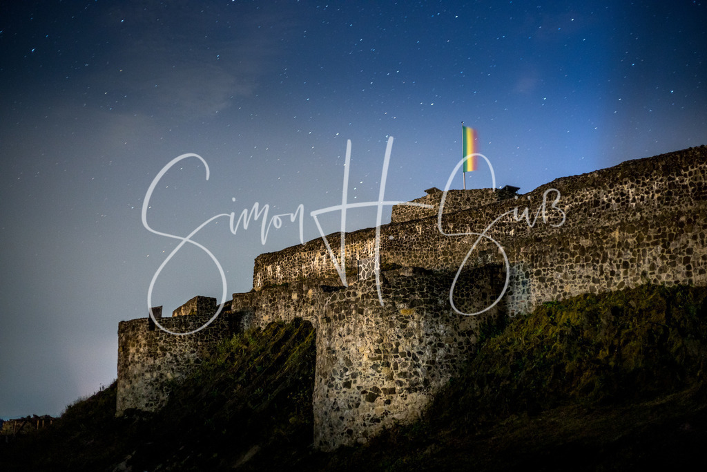 Burgruine Waldeck nachts | simonsuess - Realisiert mit Pictrs.com