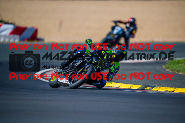 MaZZes_FotoMatrix_220722_1031 | TWIN