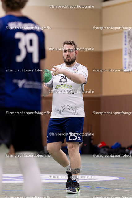 Handball I Herren I Saison 2025-2026 I SHSE Manfred-Frank-Pokal I Viertelfinale I HSG Kalkberg 06 II - HSG Kalkberg 06 163 | Lukas Krosta (25, HSG Kalkberg 06 II) - Realisiert mit Pictrs.com