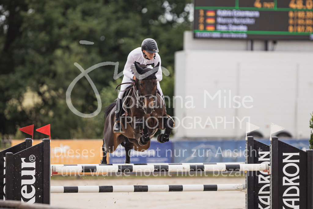 250628_PfSpTa_Youngster-S-432 | Deine schönsten Turniermomente als professionelle Fotos! Entdecke hochwertige Pferdesport-Fotografie im Online-Shop. Jetzt Fotos finden & bestellen!