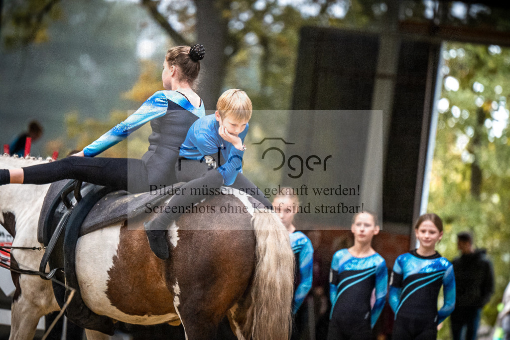 DOS_0241 | Entdecke hochwertige Reitturnierfotos von Foto Oger. Professionell, emotional und authentisch – jetzt Lieblingsmomente im Shop bestellen.Deutschlandweite Turnierfotografie. - Realisiert mit Pictrs.com