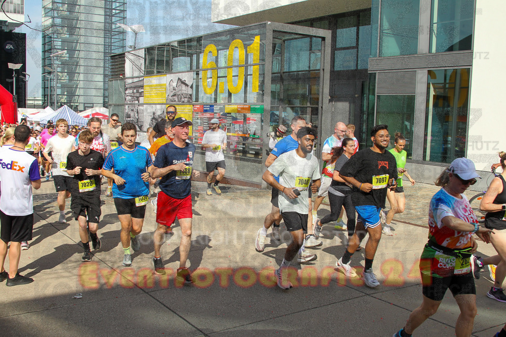 250920_1430_EV4_7048 | Sportfotografie im Rhein-Sieg Kreis, Köln, Bonn, NRW, Rheinland Pfalz, Hessen, etc. Unser Tätigkeitsfeld umfasst den Laufsport vom Volkslauf über den Marathon, Duathlon, Triathon bis zum Ultralauf wie Kölnpfad Ultra oder Schindertrail.