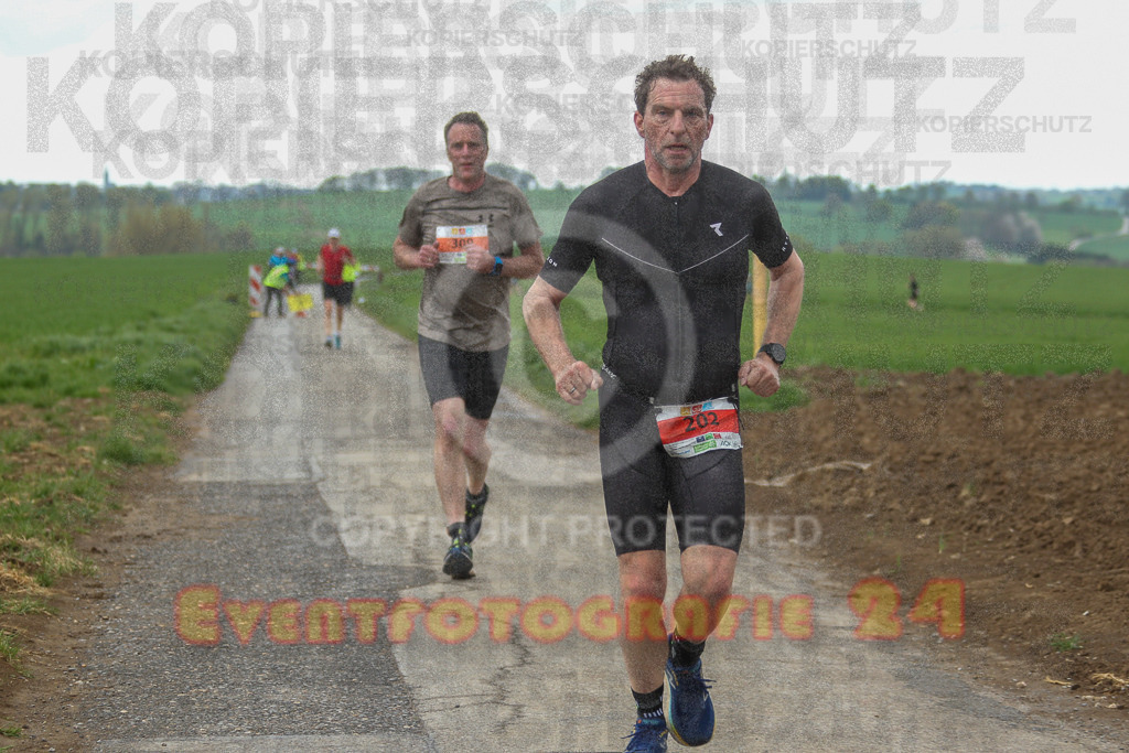 250413_1127_EV4_7796 | Sportfotografie im Rhein-Sieg Kreis, Köln, Bonn, NRW, Rheinland Pfalz, Hessen, etc. Unser Tätigkeitsfeld umfasst den Laufsport vom Volkslauf über den Marathon, Duathlon, Triathon bis zum Ultralauf wie Kölnpfad Ultra oder Schindertrail.