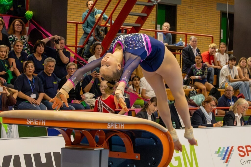 Deutsche Turnliga DTL (Bundesliga) der Frauen, 3. Wettkampftag 2025 in Ketsch***Silja Stöhr (TG Mannheim) am Sprung | Deutsche Turnliga DTL (Bundesliga) der Frauen, 3. Wettkampftag 2025 in Ketsch***Silja Stöhr (TG Mannheim) am Sprung - Realisiert mit Pictrs.com