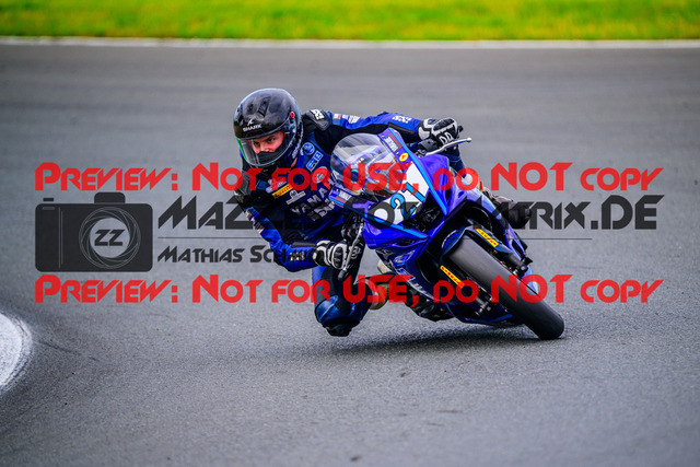 MaZZes_FotoMatrix_240531_6007705_3831 | R7