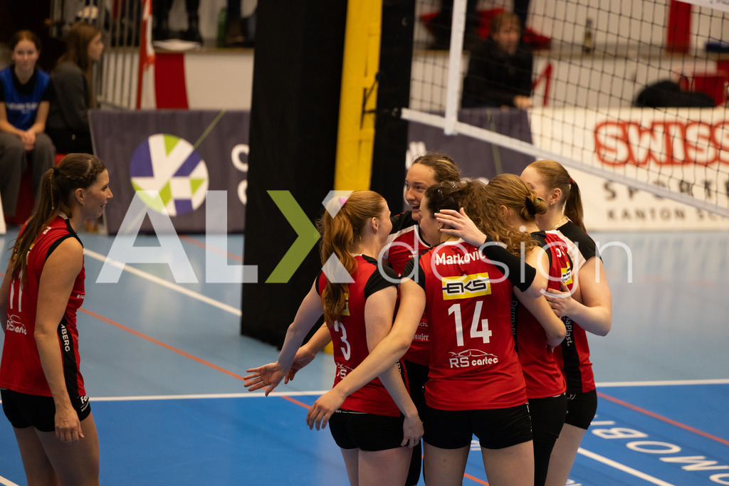 Volleyball I Frauen I Saison 2025-2026 I CEV Volleyball Challenge Cup 2026 | Women I 16th Finals I VC Kanti Schaffhausen - TJ Ostrava I 03.12.2025 | Hochwertige Sportfotos kaufen & lizenzieren für Medien, Vereine, Agenturen & Sportler:innen. Entdecke professionelle Sportfotografie im Bildshop von Alexander Franzen. - Realisiert mit Pictrs.com