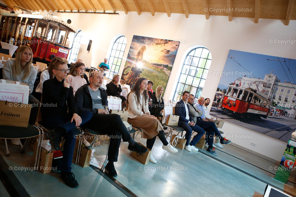 GMUNDENLADIESTALK181024_54 | bilder, linz, photo, foto, fussball, sport, fotolui, bundesliga