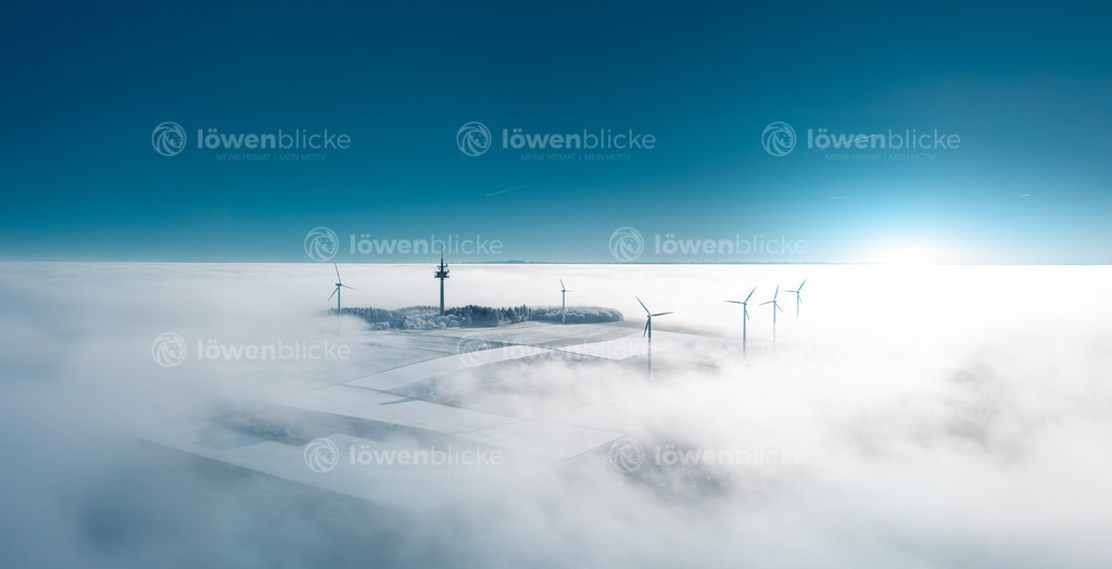 Wetterwarte Stötten im Winter mit Blick auf die Alpen | löwenblicke | shop