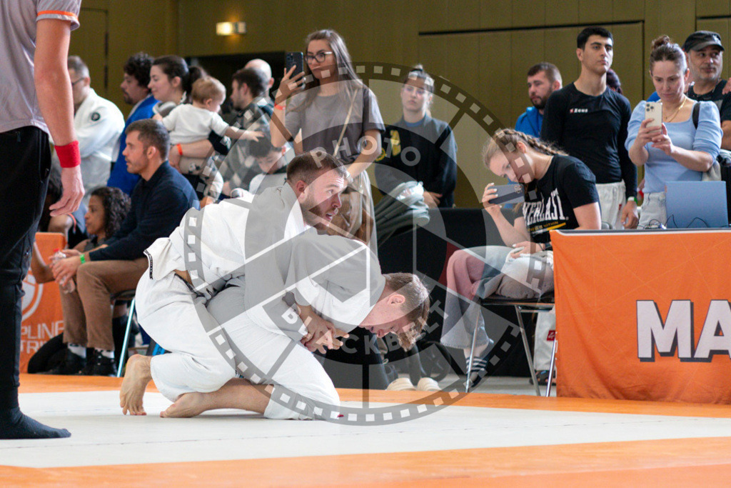 20240915PBB2336 | Athletes compete during the Grappling Industries’ grappling and Brazilian jiu-jitsu competition in Berlin, on September 15, 2024.