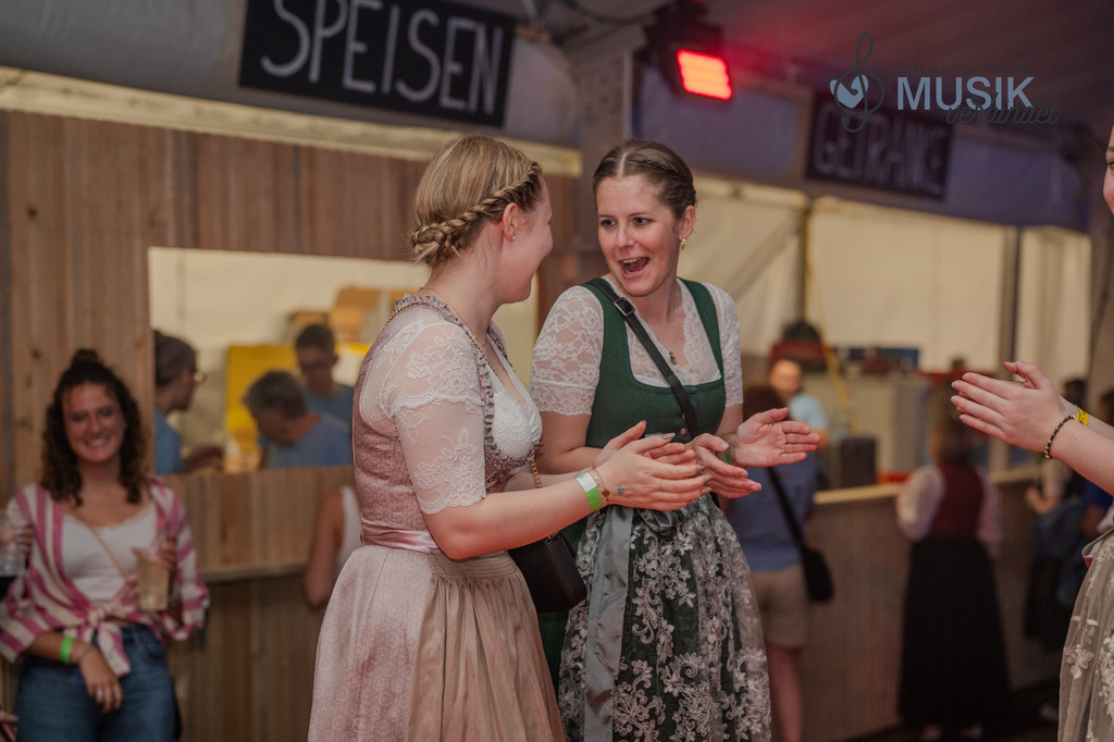 DSC_5178 | "Fussifoto.com – Ihr Ansprechpartner für hochwertige Fotografie! Entdecken Sie kreative Bilder und professionelle Dienstleistungen. Kontaktieren Sie uns für Ihre Projekte!"