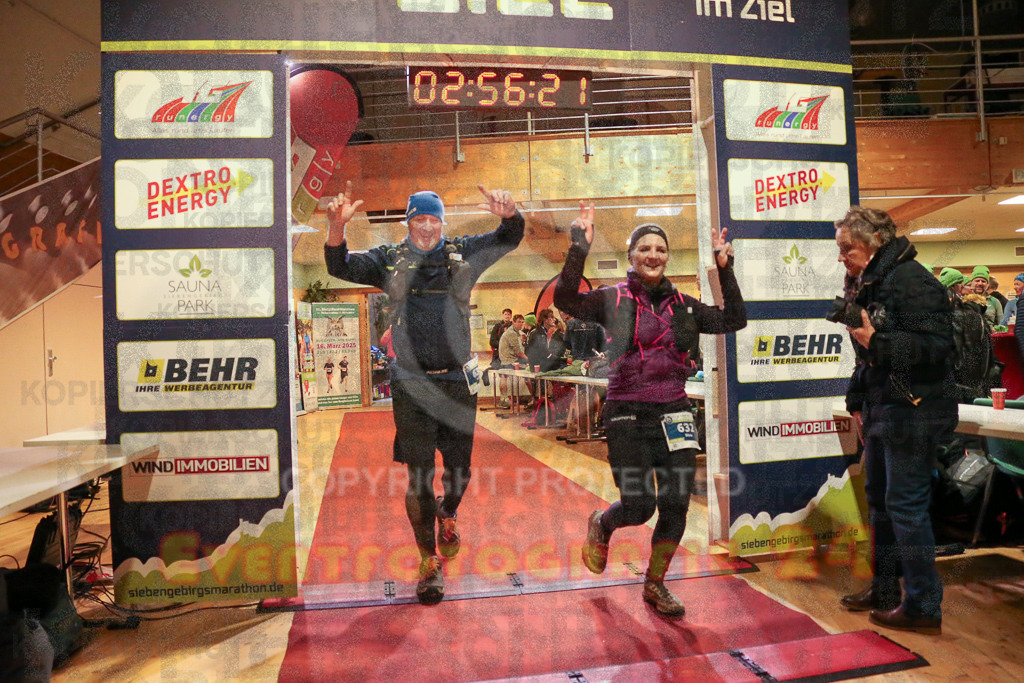 241208_1159_EX1_7093 | Sportfotografie im Rhein-Sieg Kreis, Köln, Bonn, NRW, Rheinland Pfalz, Hessen, etc. Unser Tätigkeitsfeld umfasst den Laufsport vom Volkslauf über den Marathon, Duathlon, Triathon bis zum Ultralauf wie Kölnpfad Ultra oder Schindertrail.