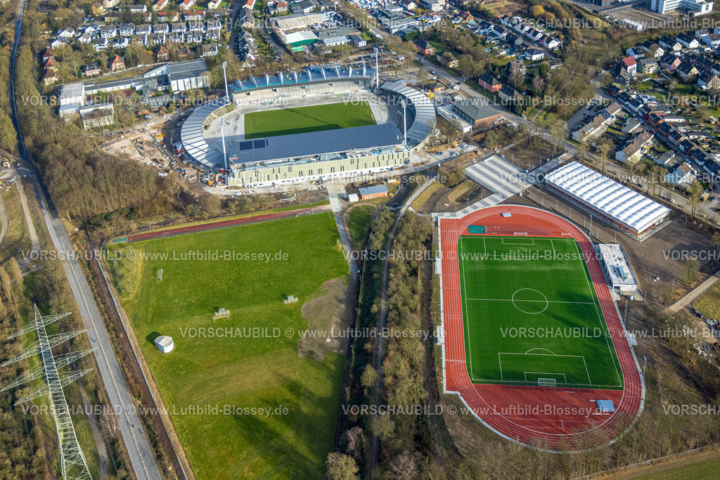 Bochum250203008WattenscheidLoheideStadion | Luftbild, Lohrheidestadion Wattenscheid, Fußballstadion mit Leichtathletikanlage der SG Wattenscheid 09, Baustelle und Umbau zur Erweiterung und Modernisierung, links der Olympiastützpunkt NRW/Westfalen Bochum, unten Fußballstadion und Leichtathletikstadion der Sportfreunde Rot-Weiß Leithe 1919 e.V., Leithe, Bochum, Ruhrgebiet, Nordrhein-Westfalen, Deutschland