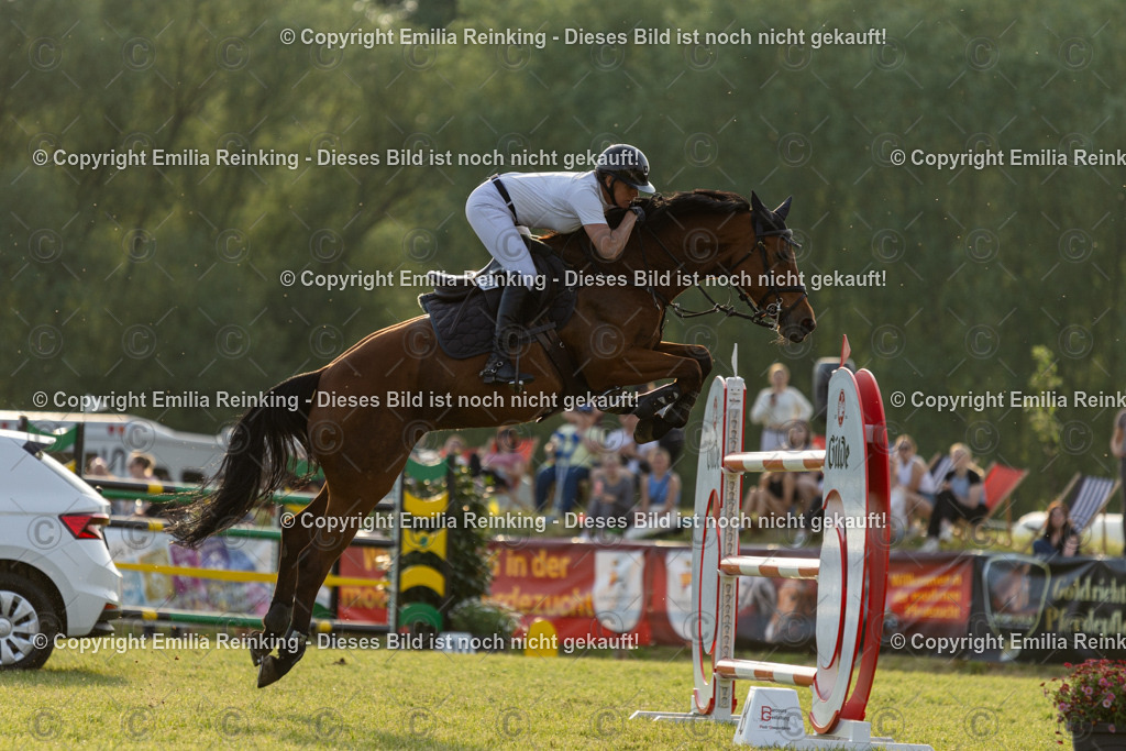 CL5A1371 | Emilia Reinking Fotografie - Realisiert mit Pictrs.com