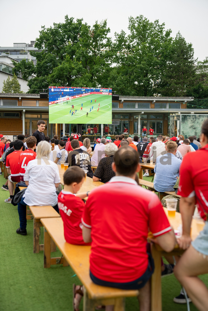 29_Public Viewing Reinach - Achtelfinale Schweiz -Italien EM 2024_kunzmedia.ch | OnlineShop für Bilder kunzmedia.ch