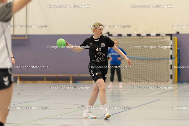 Handball I Frauen I Saison 2025-2026 I Verbandsliga I Entscheidungsspiele I HSG Gettorf-Osdorf - HSG Kalkberg 06 026 | Dorothea Westphal (44, HSG Gettorf/Osdorf) - Realisiert mit Pictrs.com