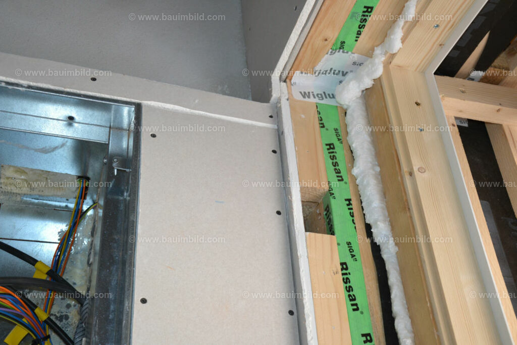 bib-lg18-putzarbeiten-0174 | Nach LV-Leistungsgruppen sortierte Detailfotos über den Bau eines Hauses. Alle Hausbau-Bilder direkt vom Urheber und Autor der Website Haus-Selber-Bauen.com