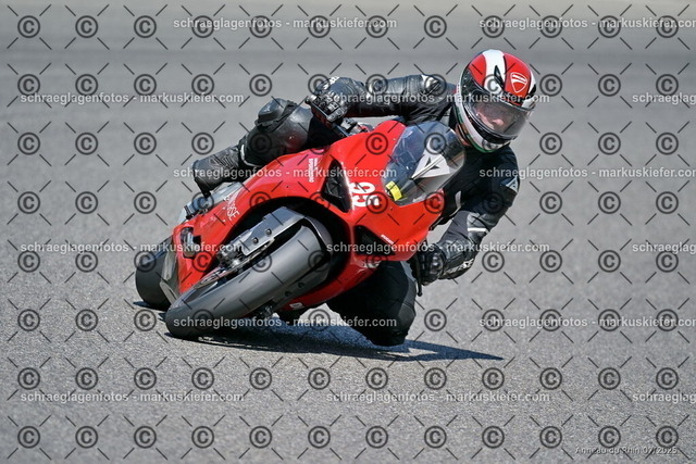 25bt04-0906 | markuskiefer.com - Realisiert mit Pictrs.com