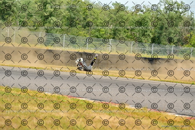 25bt05-1191 | markuskiefer.com - Realisiert mit Pictrs.com