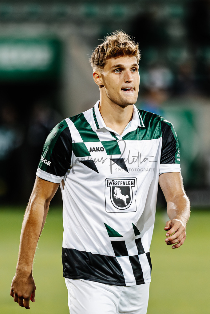 2. Bundesliga, Saison 2024/25, 7. Spieltag: SC Preußen Münster - FC Schalke 04 | Münster, 28.09.2024: 2. Bundesliga, 7. Spieltag, SC Preußen Münster gegen FC Schalke 04 im LVM-Preußenstadion in Münster. Foto: sportfotografie.ms | Markus Paletta - Realisiert mit Pictrs.com