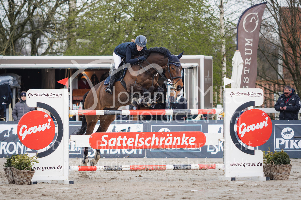 220402_HF-Laar_2PhM2-Spr-242 | SEASON OPENING 2022
Herford Laar
02.04.2022
07 Zwei-Phasen-Springprüfung Kl.M**