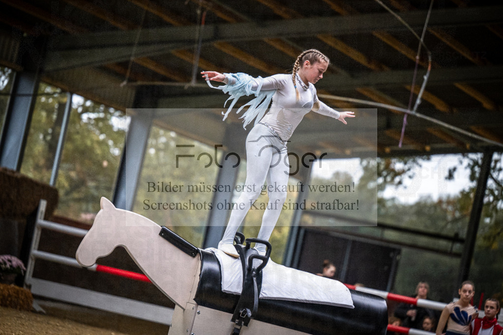 DOS_0171 | Entdecke hochwertige Reitturnierfotos von Foto Oger. Professionell, emotional und authentisch – jetzt Lieblingsmomente im Shop bestellen.Deutschlandweite Turnierfotografie. - Realisiert mit Pictrs.com