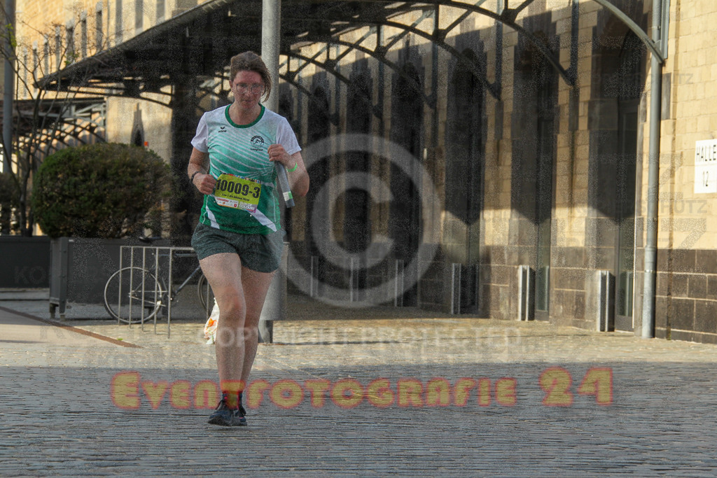 250920_1556_EV4_9645 | Sportfotografie im Rhein-Sieg Kreis, Köln, Bonn, NRW, Rheinland Pfalz, Hessen, etc. Unser Tätigkeitsfeld umfasst den Laufsport vom Volkslauf über den Marathon, Duathlon, Triathon bis zum Ultralauf wie Kölnpfad Ultra oder Schindertrail.