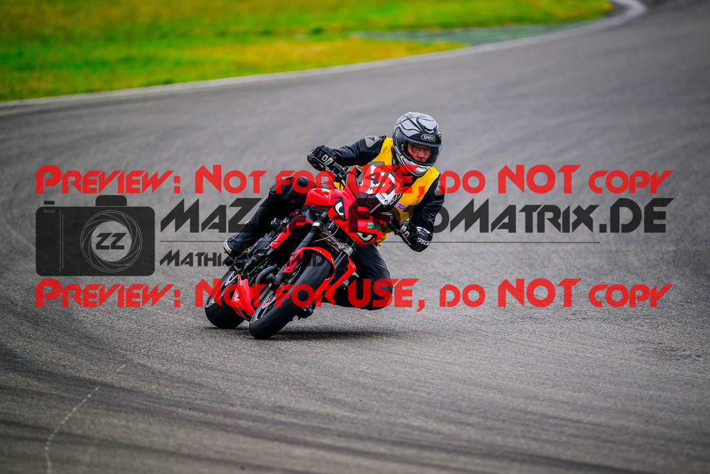 MaZZes_FotoMatrix_240614_6007705_3701 | INST