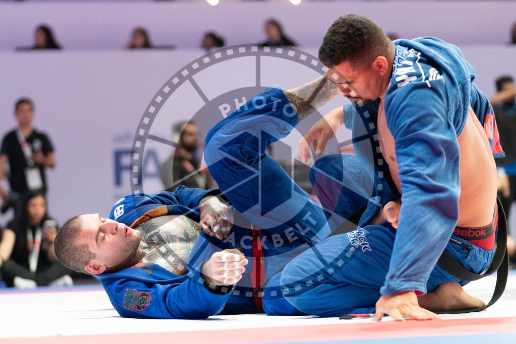 20231109PBB4640 | Fighters compete during the AJP World Professional Championship in the Mubadala Arena in Abu Dhabi, Arab United Emirates, on November 9, 2023.