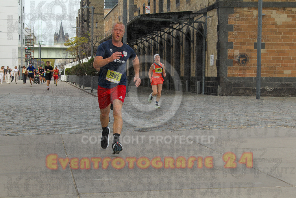 250920_1322_EV4_5324 | Sportfotografie im Rhein-Sieg Kreis, Köln, Bonn, NRW, Rheinland Pfalz, Hessen, etc. Unser Tätigkeitsfeld umfasst den Laufsport vom Volkslauf über den Marathon, Duathlon, Triathon bis zum Ultralauf wie Kölnpfad Ultra oder Schindertrail.